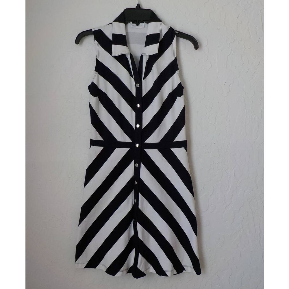 NYC Black White Stripe Dress Size XS Fit Flare Snap On Button Sleeveless Stretch